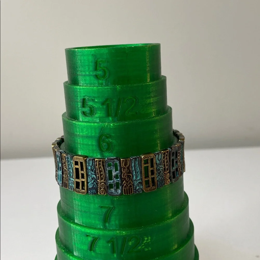 Stretchy bracelet